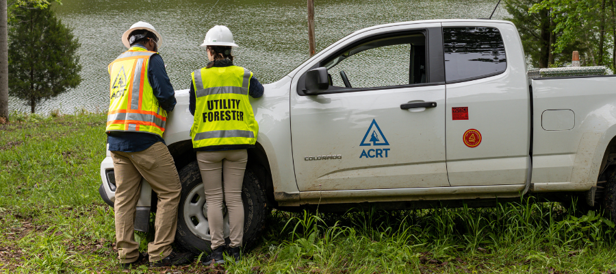 Utility team culture is strengthened through collaboration between ACRT field professionals during a utility vegetation management site review.